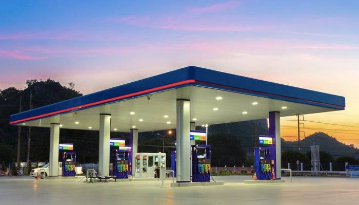 Sinopec's Debt Hits 1.1556 Trillion Yuan; Domestic Oil Prices $5 Higher Than Abroad