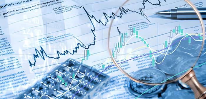 Investors Await Big Bank Earnings as S&P 500 Financials Near Summer Highs